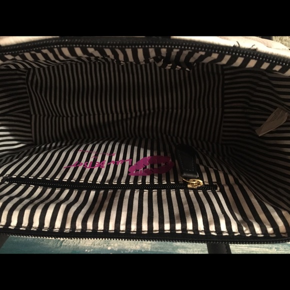 Betsey Johnson Tote Handbag - Picture 3 of 8